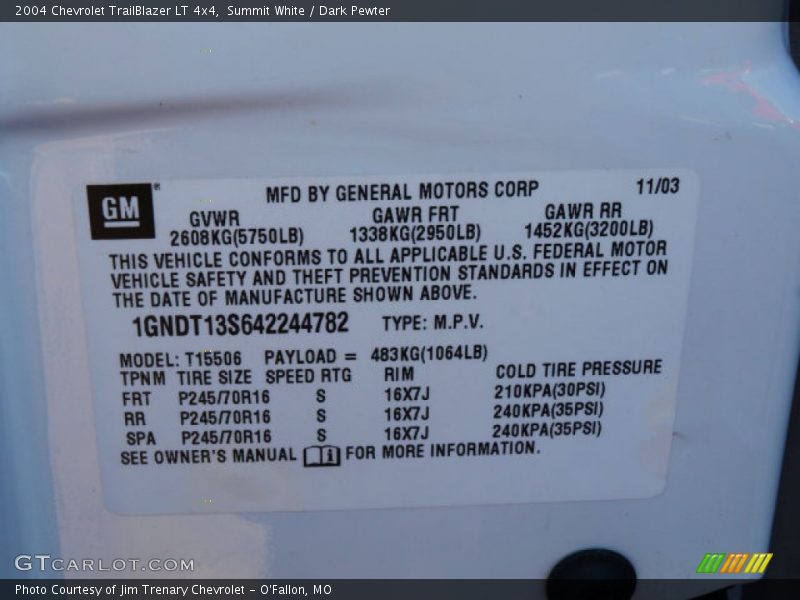 Summit White / Dark Pewter 2004 Chevrolet TrailBlazer LT 4x4