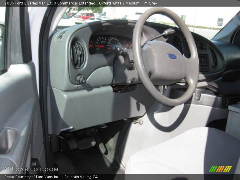 Oxford White / Medium Flint Grey 2006 Ford E Series Van E350 Commercial Extended