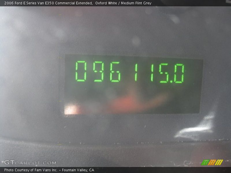 Oxford White / Medium Flint Grey 2006 Ford E Series Van E350 Commercial Extended