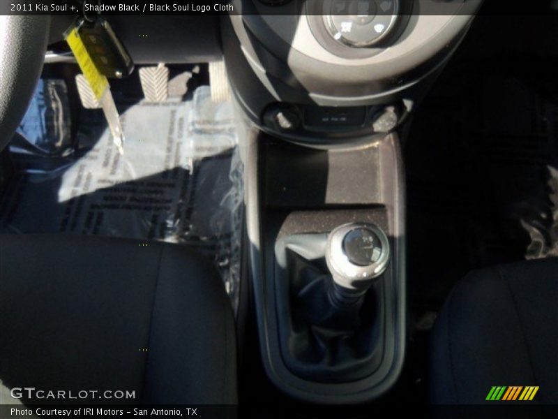 Shadow Black / Black Soul Logo Cloth 2011 Kia Soul +