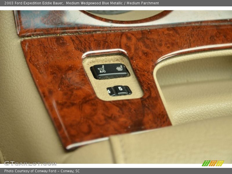 Medium Wedgewood Blue Metallic / Medium Parchment 2003 Ford Expedition Eddie Bauer