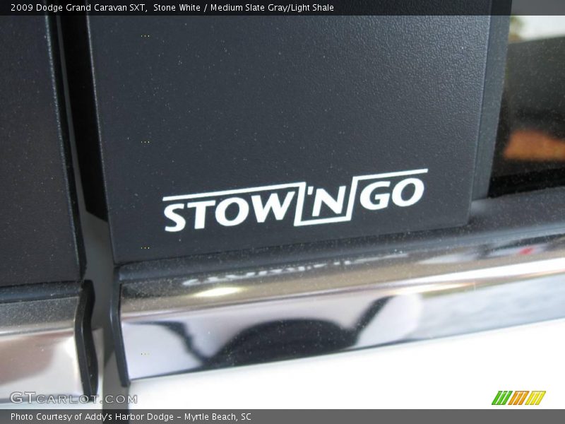 Stone White / Medium Slate Gray/Light Shale 2009 Dodge Grand Caravan SXT