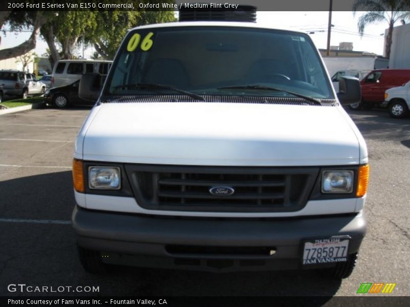 Oxford White / Medium Flint Grey 2006 Ford E Series Van E150 Commercial