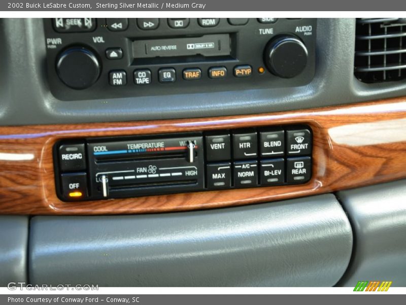 Sterling Silver Metallic / Medium Gray 2002 Buick LeSabre Custom