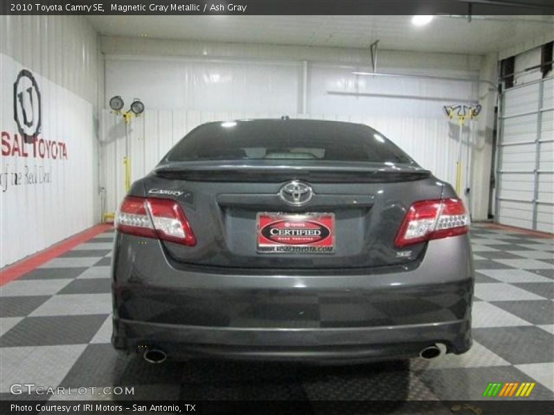 Magnetic Gray Metallic / Ash Gray 2010 Toyota Camry SE