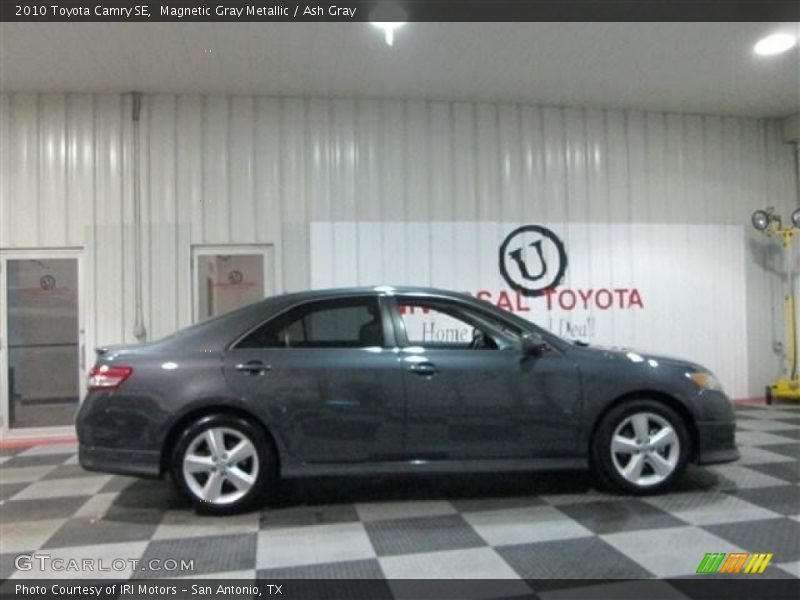 Magnetic Gray Metallic / Ash Gray 2010 Toyota Camry SE