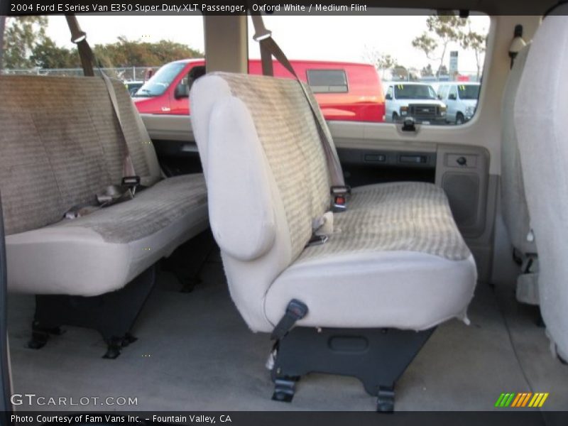 Oxford White / Medium Flint 2004 Ford E Series Van E350 Super Duty XLT Passenger