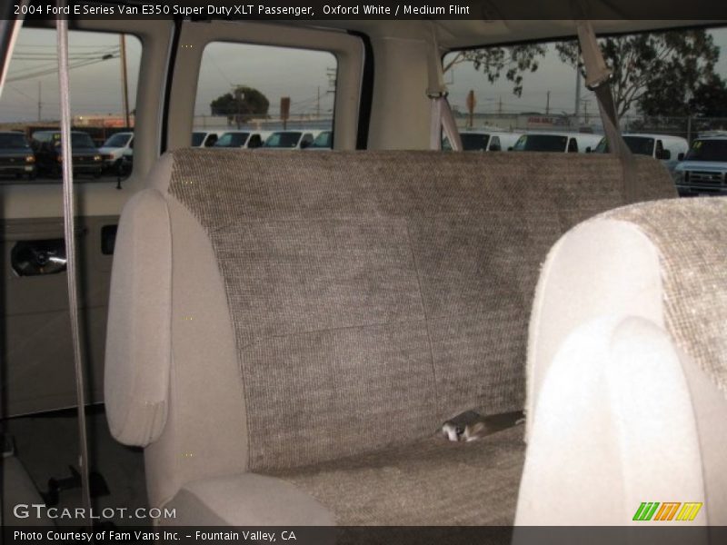 Oxford White / Medium Flint 2004 Ford E Series Van E350 Super Duty XLT Passenger