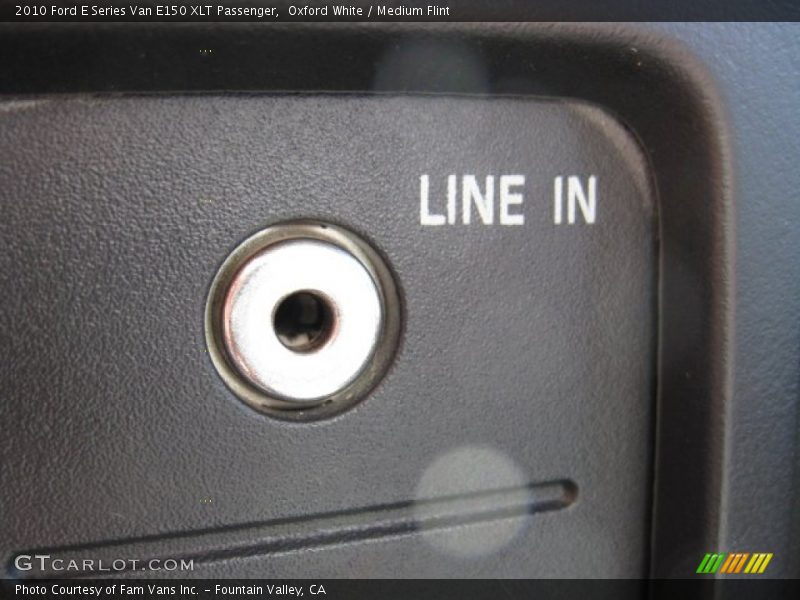 Oxford White / Medium Flint 2010 Ford E Series Van E150 XLT Passenger