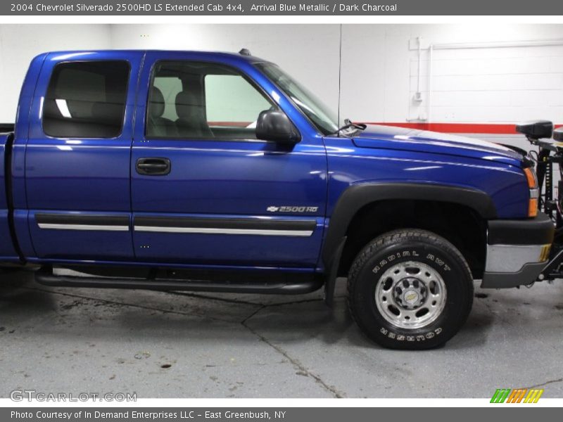 Arrival Blue Metallic / Dark Charcoal 2004 Chevrolet Silverado 2500HD LS Extended Cab 4x4
