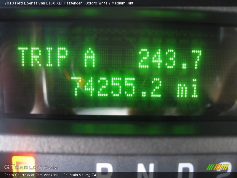 Oxford White / Medium Flint 2010 Ford E Series Van E150 XLT Passenger
