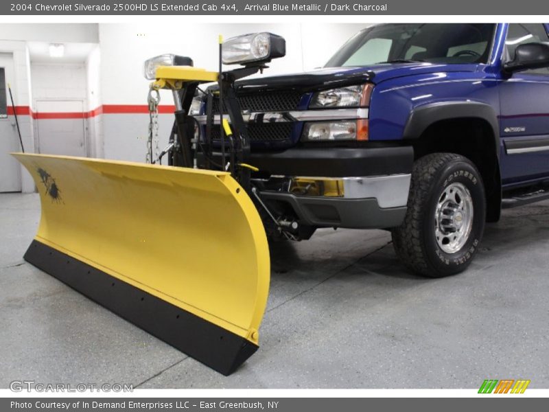 Arrival Blue Metallic / Dark Charcoal 2004 Chevrolet Silverado 2500HD LS Extended Cab 4x4