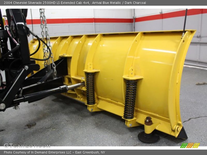 Arrival Blue Metallic / Dark Charcoal 2004 Chevrolet Silverado 2500HD LS Extended Cab 4x4