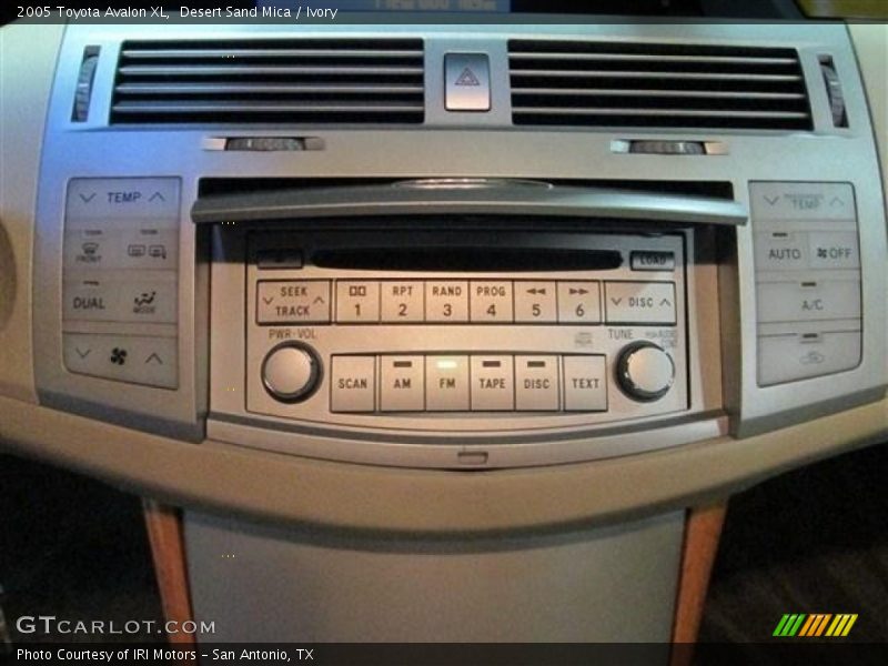 Desert Sand Mica / Ivory 2005 Toyota Avalon XL