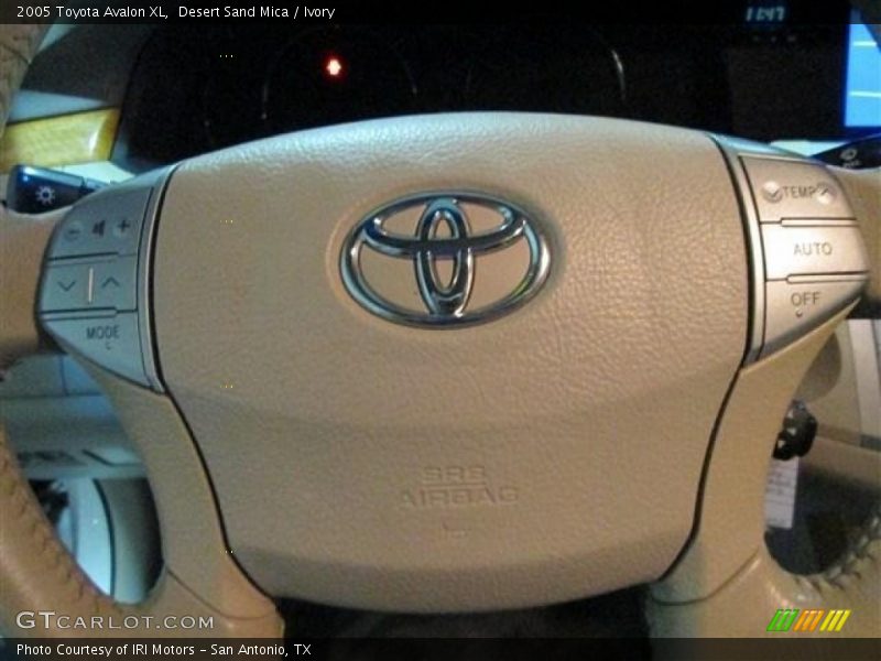 Desert Sand Mica / Ivory 2005 Toyota Avalon XL
