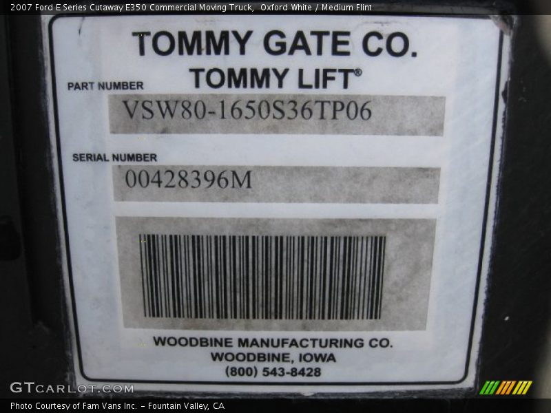 Oxford White / Medium Flint 2007 Ford E Series Cutaway E350 Commercial Moving Truck