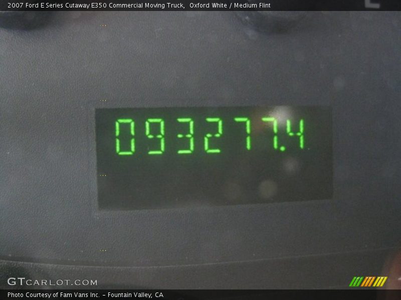 Oxford White / Medium Flint 2007 Ford E Series Cutaway E350 Commercial Moving Truck