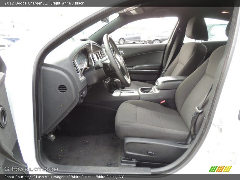 Bright White / Black 2012 Dodge Charger SE