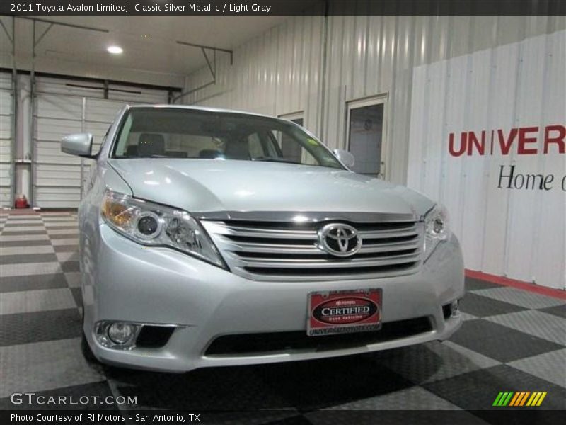 Classic Silver Metallic / Light Gray 2011 Toyota Avalon Limited