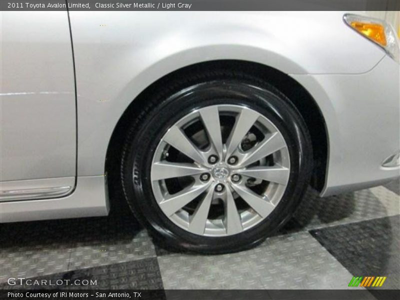 Classic Silver Metallic / Light Gray 2011 Toyota Avalon Limited