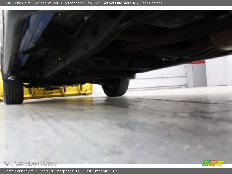Arrival Blue Metallic / Dark Charcoal 2004 Chevrolet Silverado 2500HD LS Extended Cab 4x4