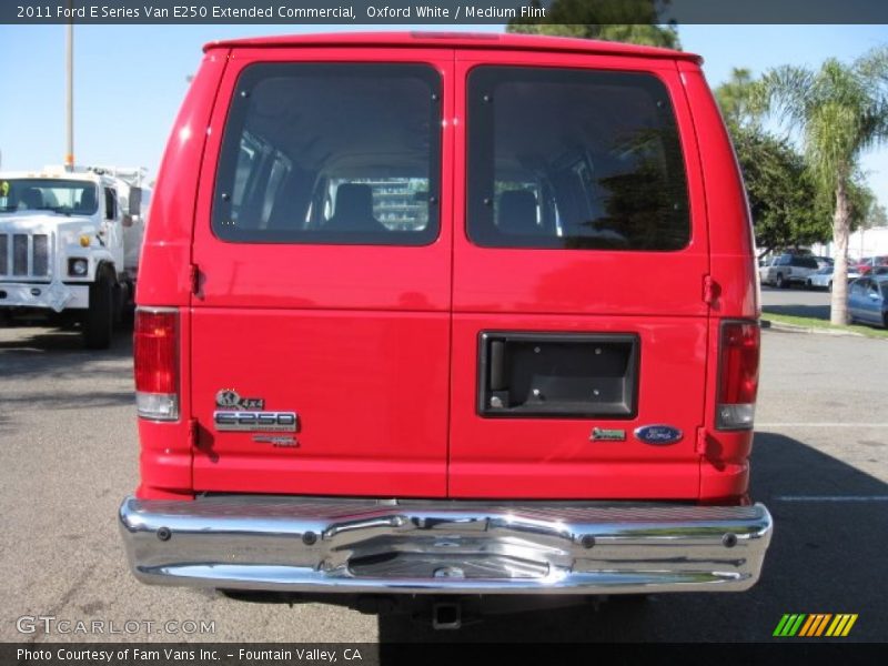 Oxford White / Medium Flint 2011 Ford E Series Van E250 Extended Commercial