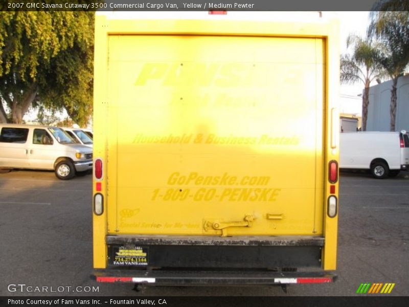 Yellow / Medium Pewter 2007 GMC Savana Cutaway 3500 Commercial Cargo Van