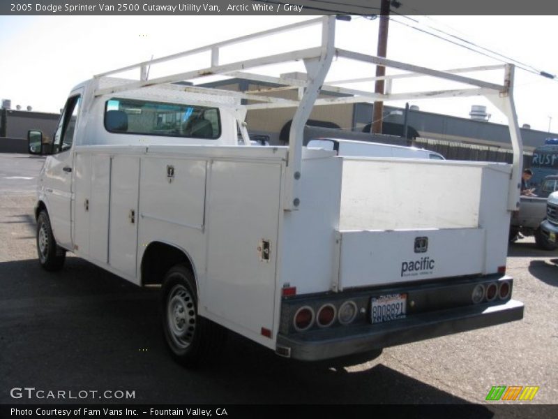 Arctic White / Gray 2005 Dodge Sprinter Van 2500 Cutaway Utility Van