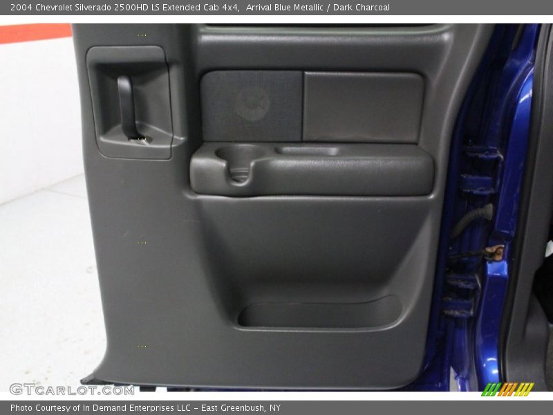 Arrival Blue Metallic / Dark Charcoal 2004 Chevrolet Silverado 2500HD LS Extended Cab 4x4