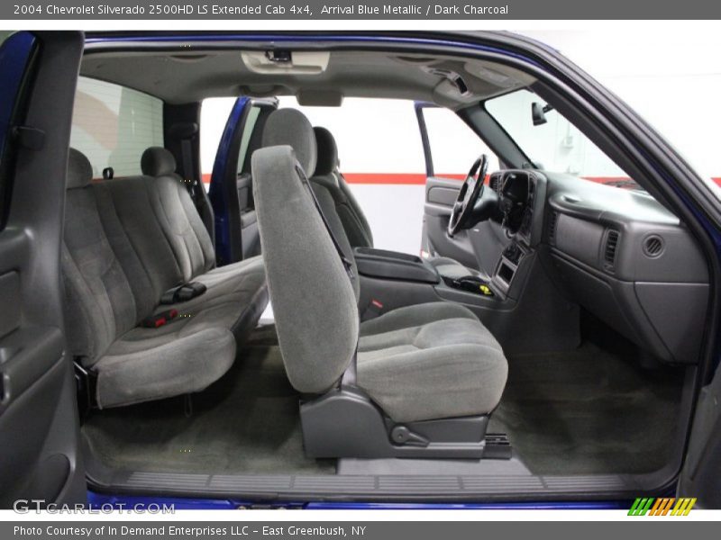 Arrival Blue Metallic / Dark Charcoal 2004 Chevrolet Silverado 2500HD LS Extended Cab 4x4
