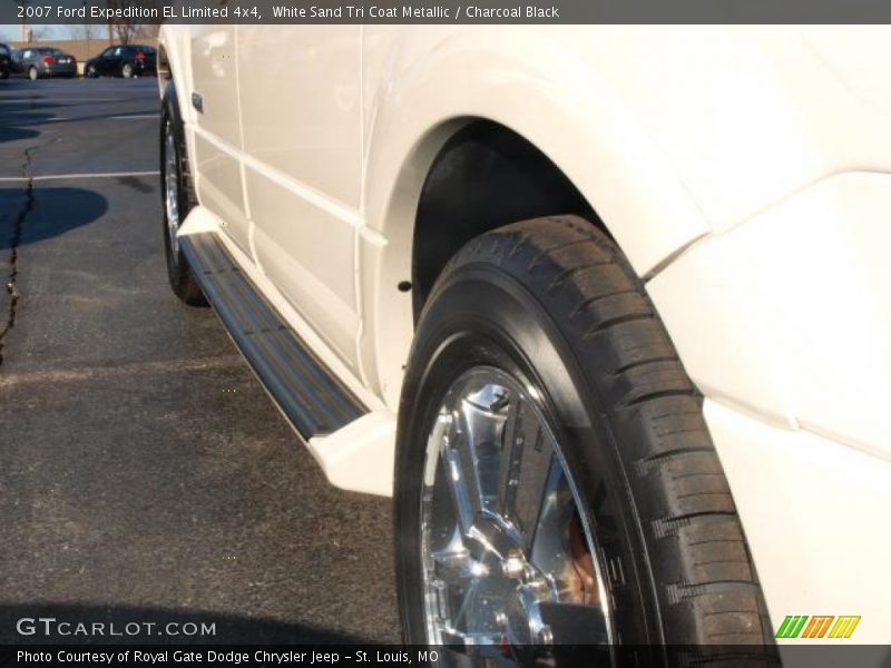 White Sand Tri Coat Metallic / Charcoal Black 2007 Ford Expedition EL Limited 4x4