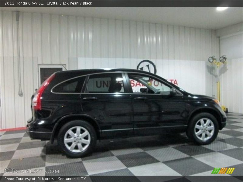 Crystal Black Pearl / Black 2011 Honda CR-V SE