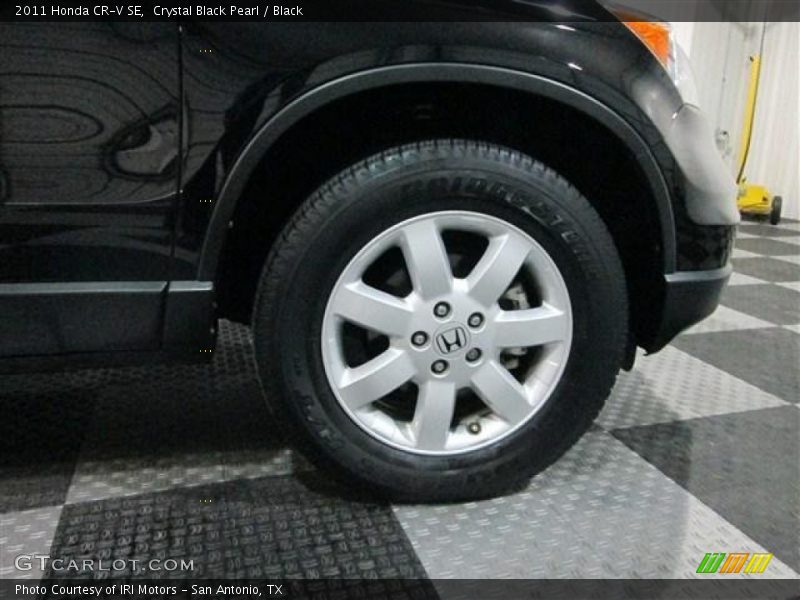 Crystal Black Pearl / Black 2011 Honda CR-V SE