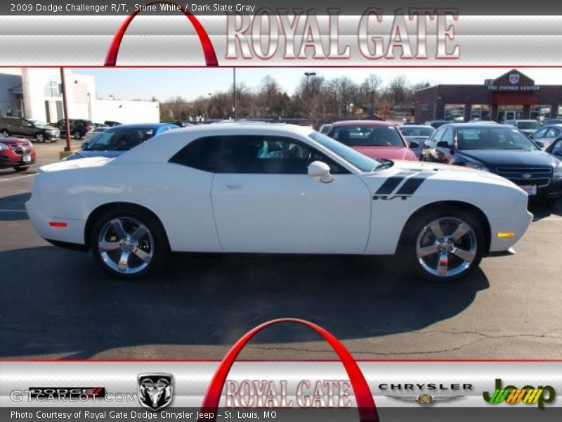Stone White / Dark Slate Gray 2009 Dodge Challenger R/T