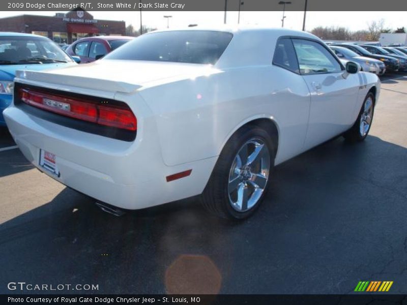 Stone White / Dark Slate Gray 2009 Dodge Challenger R/T