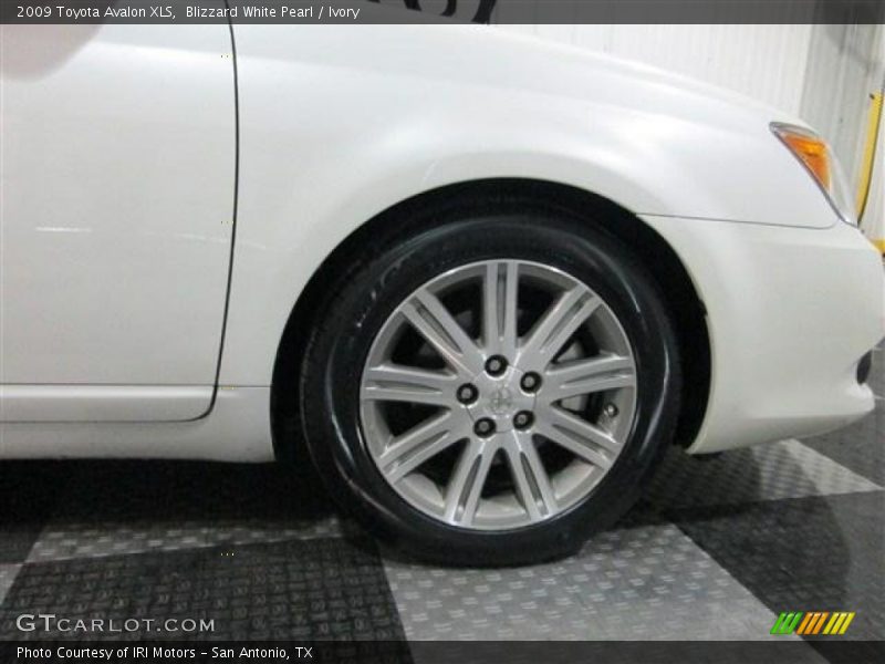 Blizzard White Pearl / Ivory 2009 Toyota Avalon XLS