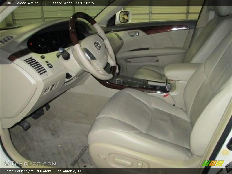 Blizzard White Pearl / Ivory 2009 Toyota Avalon XLS