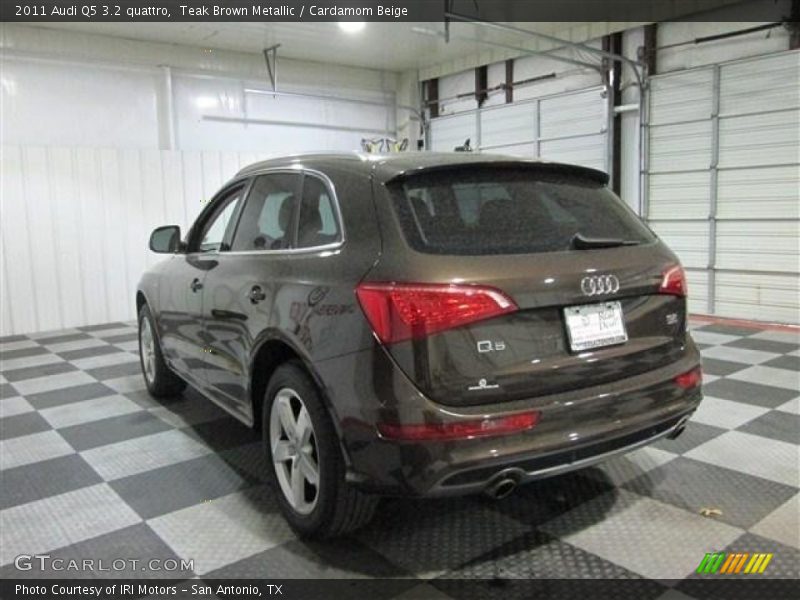 Teak Brown Metallic / Cardamom Beige 2011 Audi Q5 3.2 quattro