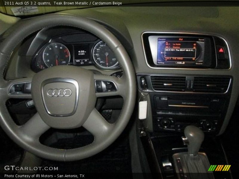 Teak Brown Metallic / Cardamom Beige 2011 Audi Q5 3.2 quattro
