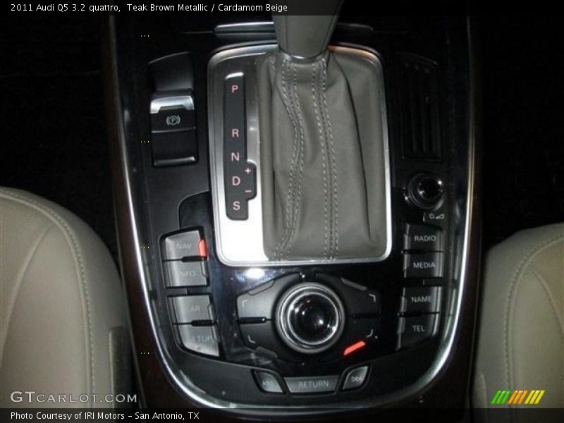 Teak Brown Metallic / Cardamom Beige 2011 Audi Q5 3.2 quattro