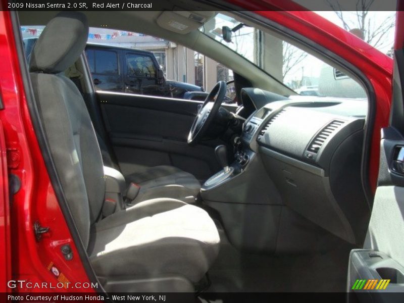 Red Alert / Charcoal 2009 Nissan Sentra 2.0 SR