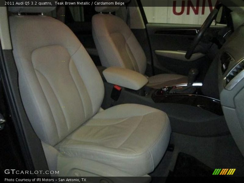 Teak Brown Metallic / Cardamom Beige 2011 Audi Q5 3.2 quattro