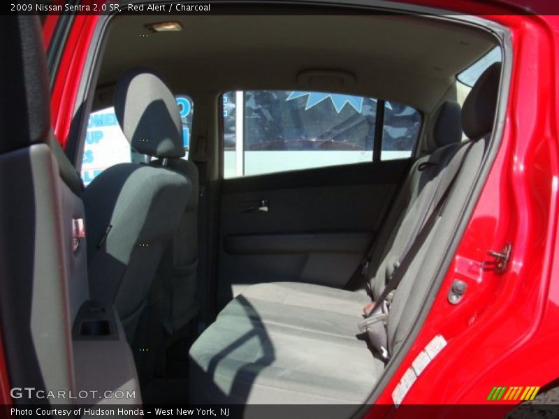 Red Alert / Charcoal 2009 Nissan Sentra 2.0 SR