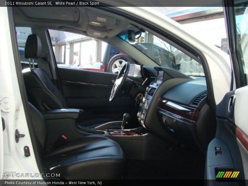 White Pearl / Black Sport 2011 Mitsubishi Galant SE