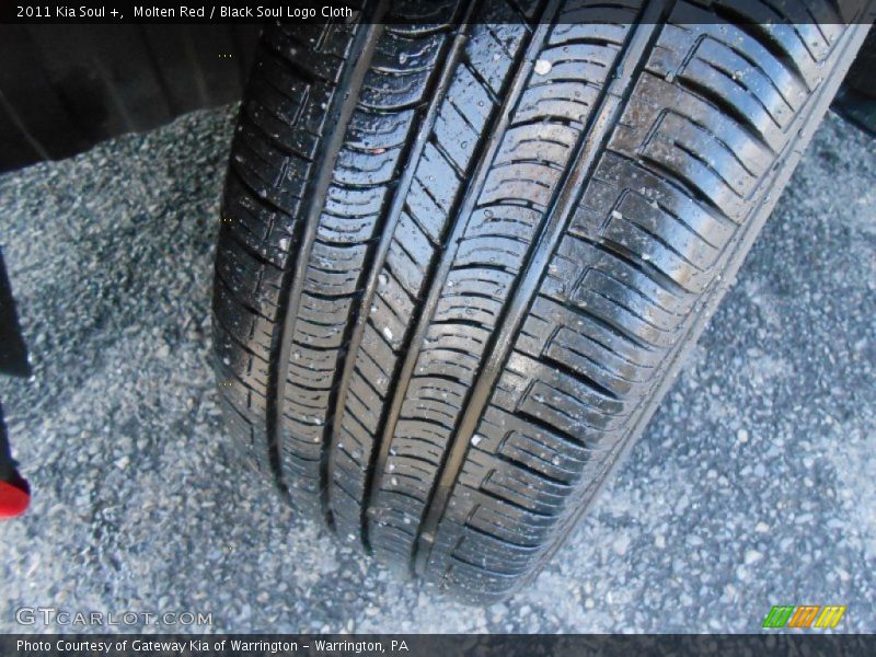 Molten Red / Black Soul Logo Cloth 2011 Kia Soul +