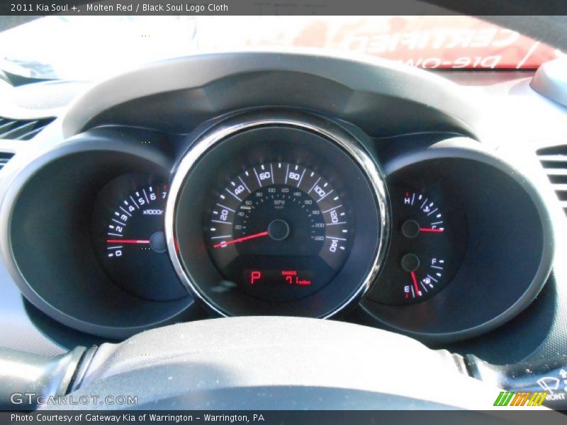 Molten Red / Black Soul Logo Cloth 2011 Kia Soul +