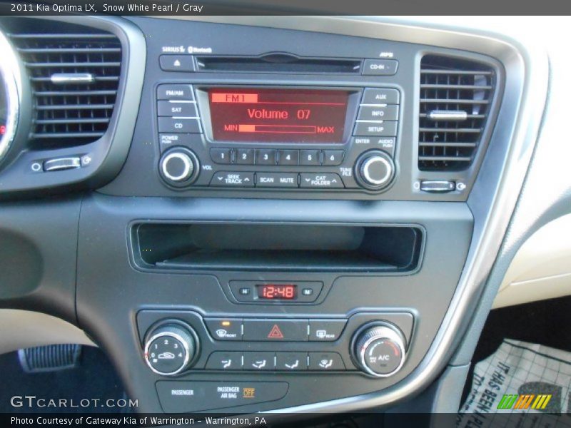 Snow White Pearl / Gray 2011 Kia Optima LX