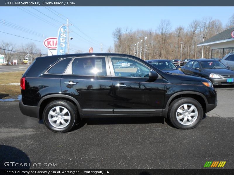 Ebony Black / Gray 2011 Kia Sorento LX
