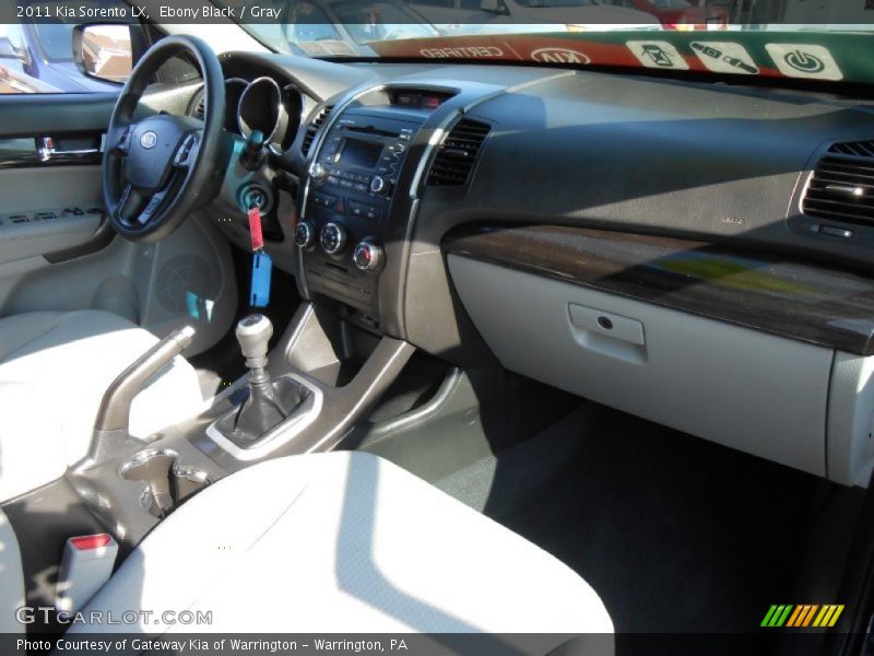 Ebony Black / Gray 2011 Kia Sorento LX