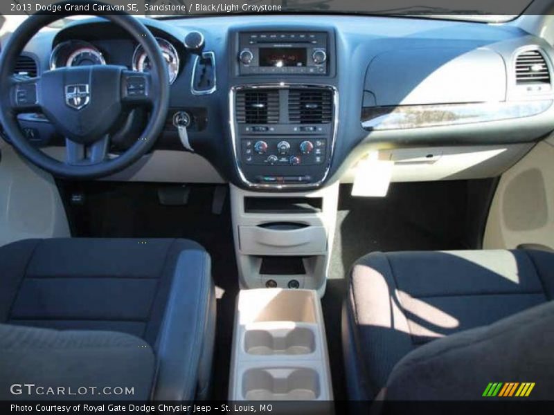 Sandstone / Black/Light Graystone 2013 Dodge Grand Caravan SE